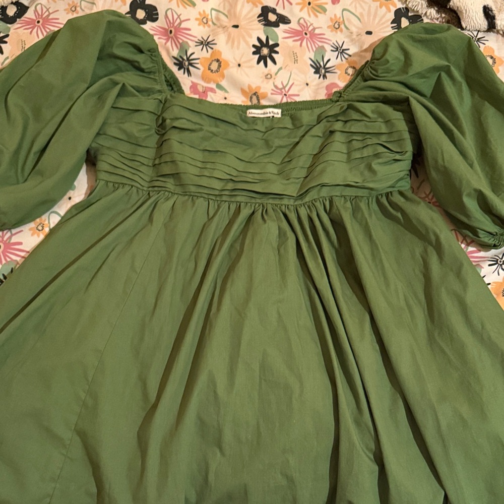 Green Puff Sleeve Dress